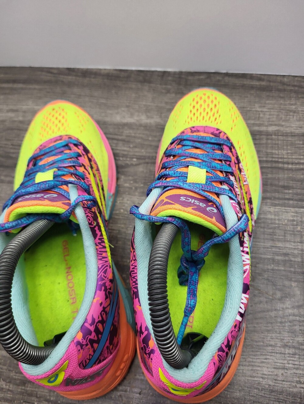 Asics Gel-Noosa Tri 10 Women's Size 7 Running Shoes T580N Neon Graffiti - Picture 6 of 10